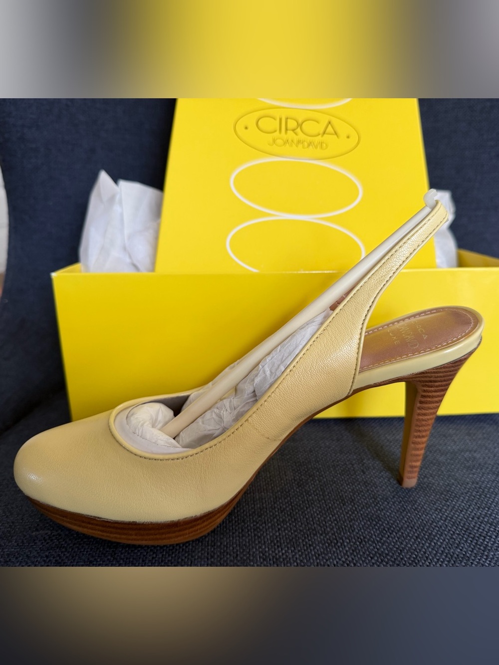 Joan & David Pale Yellow Slingback Leather Pumps